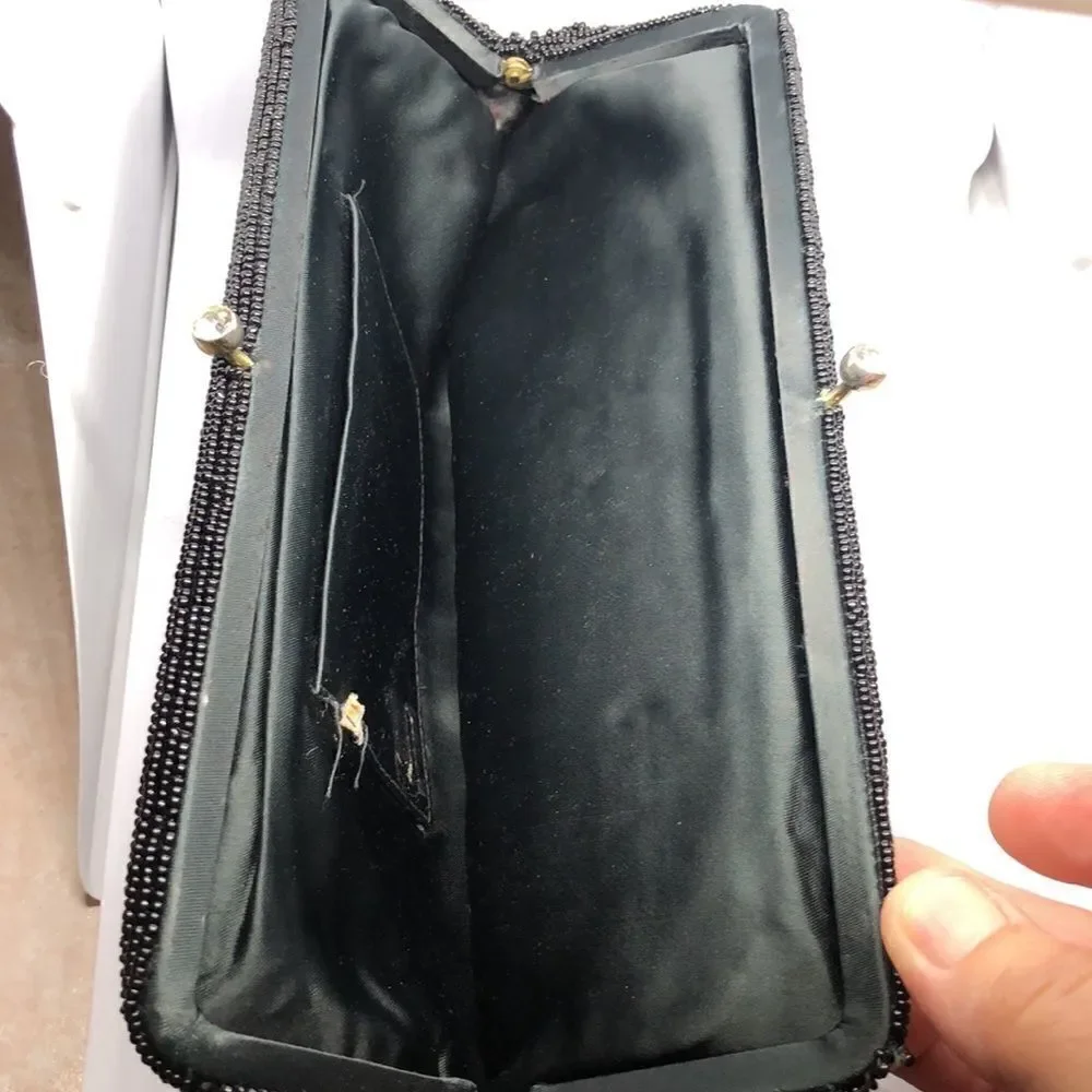 Awesome 50’s Scallop Beaded Black Floral Purse No Tags